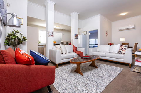 Como Executive Apartment - Darwin Holiday 0