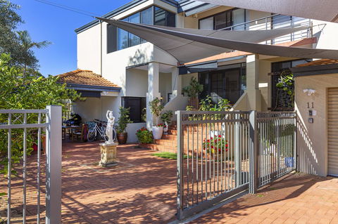 Como Executive Apartment - Darwin Holiday 1