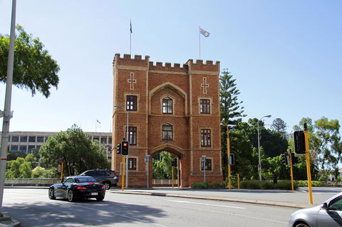 WESTEND CBD PERTH-ULTIMATE LOCATION - Darwin Holiday 24