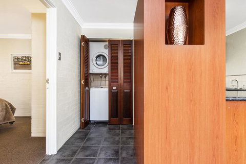 Subiaco Village 18 - Darwin Holiday 8