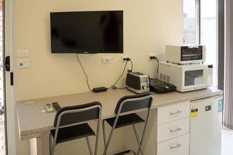 Susan Yong's Studio - Darwin Holiday 10