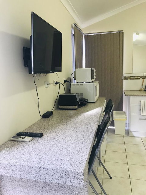 Susan Yong's Studio - Darwin Holiday 8