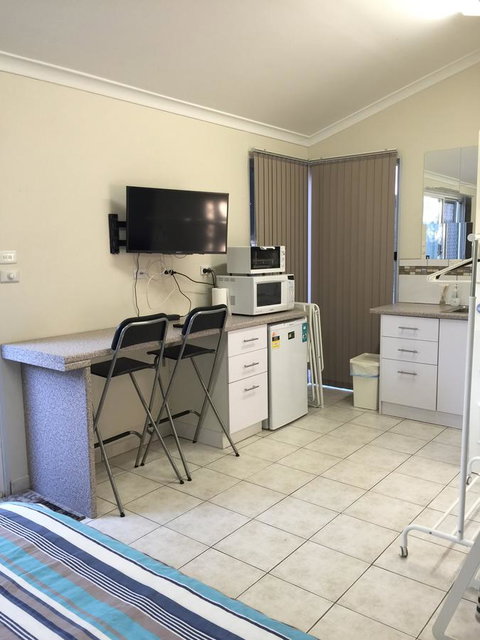 Susan Yong's Studio - Darwin Holiday 9