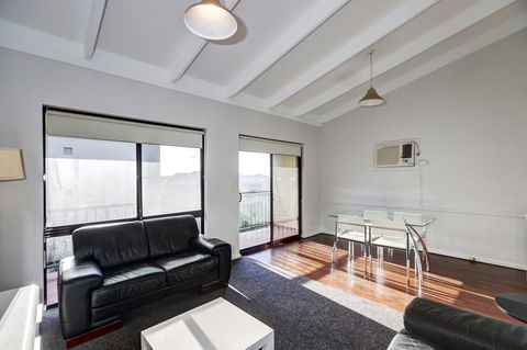 West Beach Lagoon 213 - Corner Unit! - Darwin Holiday 2