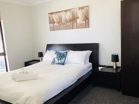 West Beach Lagoon 213 - Corner Unit! - Darwin Holiday 4