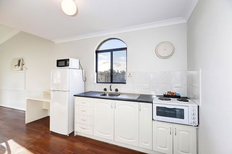 West Beach Lagoon 213 - Corner Unit! - Darwin Holiday 7