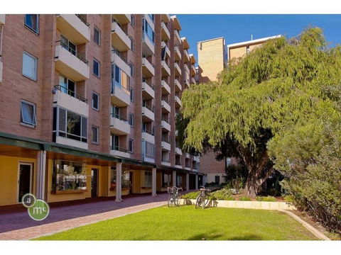 Mollies - Central Fremantle 1 Bedroom Apartment - Darwin Holiday 9