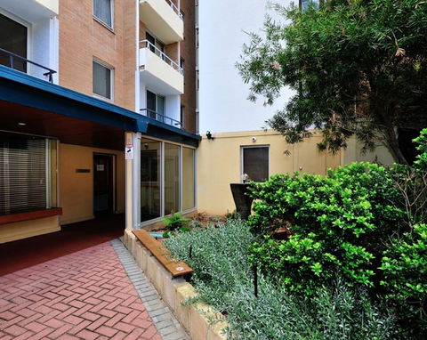 Mollies - Central Fremantle 1 Bedroom Apartment - Darwin Holiday 10