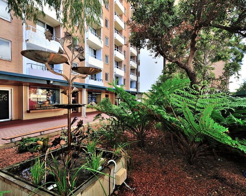 Mollies - Central Fremantle 1 Bedroom Apartment - Darwin Holiday 11