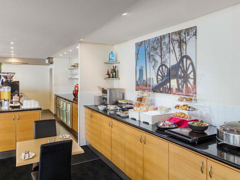 Eliza\'s Lookout - Darwin Holiday 30