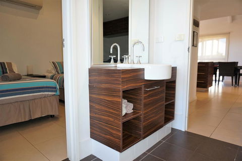 Osprey Holiday Village Unit 104 - Darwin Holiday 9