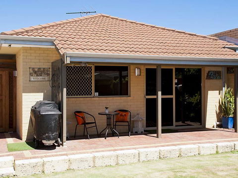 Garden Studio - Darwin Holiday 0