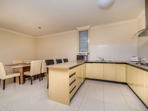 Seafront Unit 60 - Darwin Holiday 6
