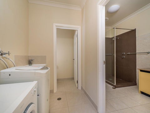 Seafront Unit 60 - Darwin Holiday 4