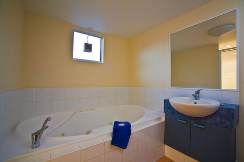 Osprey Holiday Village Unit 102 - Darwin Holiday 11