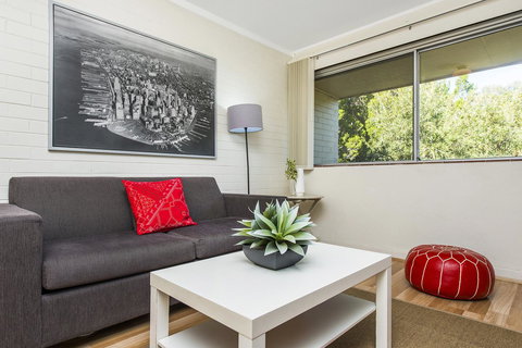 Rosalie 46 - Darwin Holiday 5