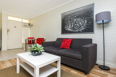 Rosalie 46 - Darwin Holiday 7