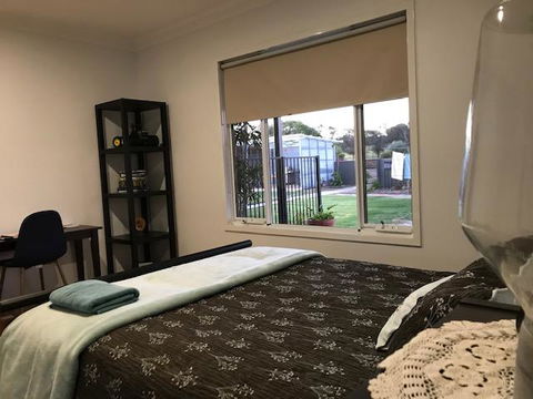 The Mains Guest House 2 Bedroom Farm Stay - Darwin Holiday 3
