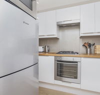 Gorgeous 26 1 bed designer fitout perfect location - Darwin Holiday