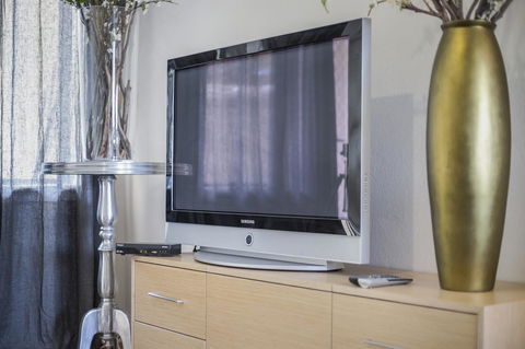 Gorgeous 26 1 Bed Designer Fitout Perfect Location - Darwin Holiday 3