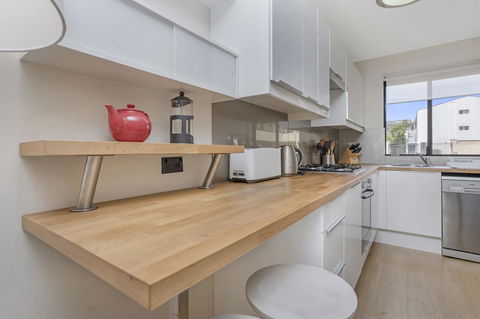 Gorgeous 26 1 Bed Designer Fitout Perfect Location - Darwin Holiday 16