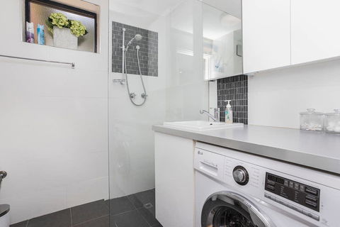 Gorgeous 26 1 Bed Designer Fitout Perfect Location - Darwin Holiday 36