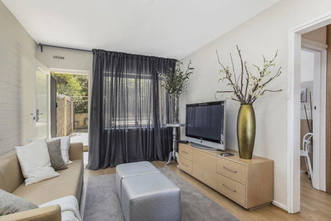 Gorgeous 26 1 Bed Designer Fitout Perfect Location - Darwin Holiday 35