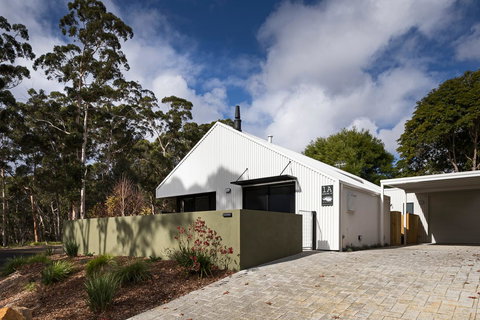 Berms And Barrels - New - Darwin Holiday 1