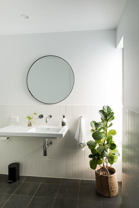 Berms And Barrels - New - Darwin Holiday 10