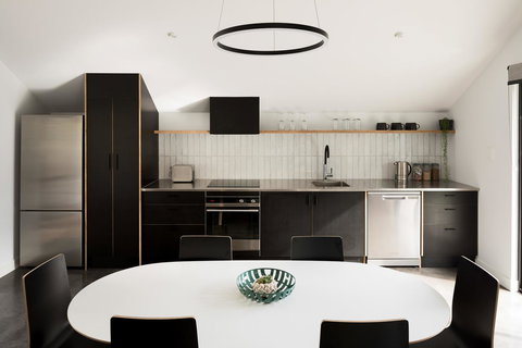 Berms And Barrels - New - Darwin Holiday 0