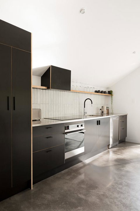 Berms And Barrels - New - Darwin Holiday 2