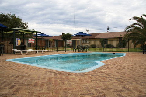 Cervantes Pinnacles Motel - Darwin Holiday 1