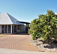 Osprey Holiday Village Unit 113/2 Bedroom - Cosy apartment ideal for small family