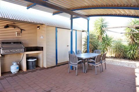 Osprey Holiday Village Unit 113 2 Bedroom - Darwin Holiday 13