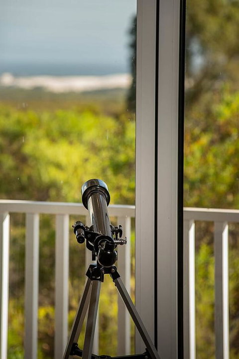 Blue Sky Escapes The Lookout Lancelin - Darwin Holiday 27