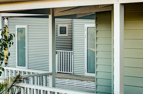 Blue Sky Escapes The Lookout Lancelin - Darwin Holiday 25