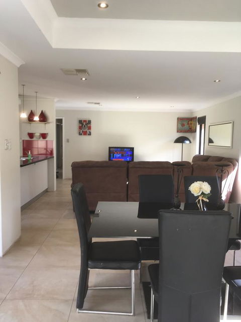 Shiraz Heights - Darwin Holiday 5