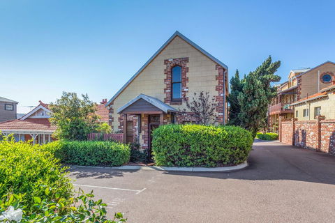 100 On South Callan Apartments - Darwin Holiday 25