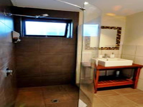 Waikiki Beach Bed And Breakfast - Darwin Holiday 11