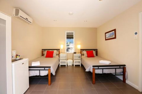 Waikiki Beach Bed And Breakfast - Darwin Holiday 6