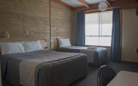 Hopetoun Motel & Chalet Village - Darwin Holiday 1