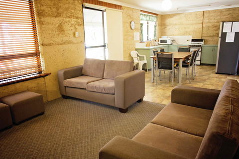 Hopetoun Motel & Chalet Village - Darwin Holiday 8