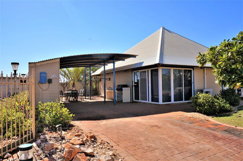 Osprey Holiday Village Unit 108 - Darwin Holiday 1