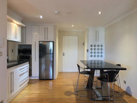 Colin St Apartment - Darwin Holiday 4