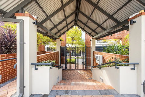 Subiaco Emporium Apartment - Darwin Holiday 22