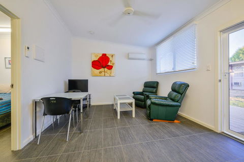 Getaway Villas Unit 384 - Darwin Holiday 2