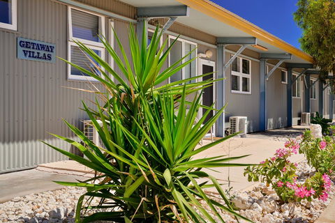 Getaway Villas Unit 384 - Darwin Holiday 1