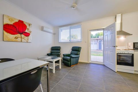 Getaway Villas Unit 384 - Darwin Holiday 3