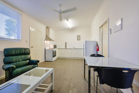 Getaway Villas Unit 384 - Darwin Holiday 4