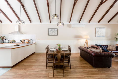 Maison Magnolia - Spacious Cozy Town House - Darwin Holiday 2